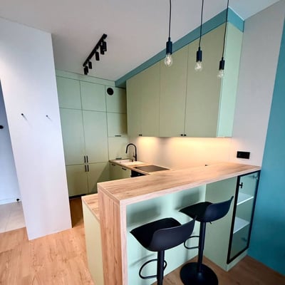 Alquiler de un elegante piso de 2 habitaciones, 49 m², con jardín privado en Cracovia, Polonia